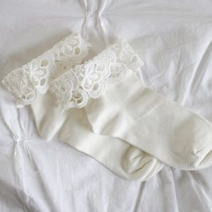 BRAND NEW lace topped bootie socks Grace & Lace